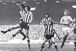 <span class="style1">Ritchie Pitt and City Tommy Booth battle for aerial supremacy</span>